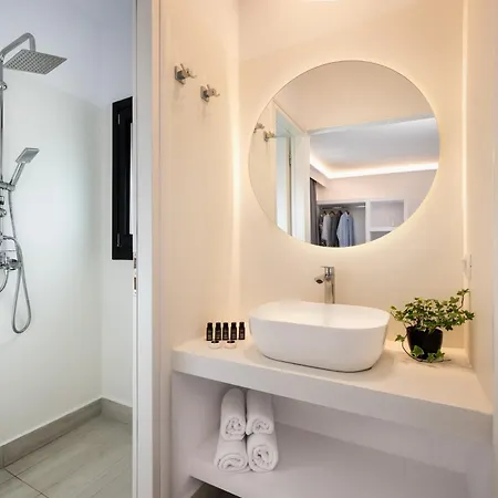 Palm Island * Imerovigli