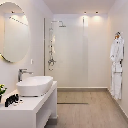 Palm Island 3* إيميروفيغلي