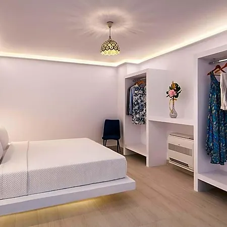 Palm Island Hotel