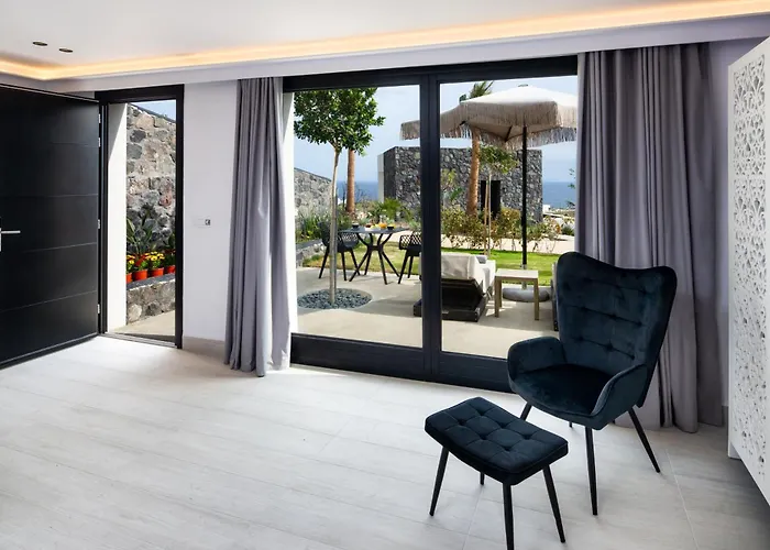 Hotell Palm Island 3*