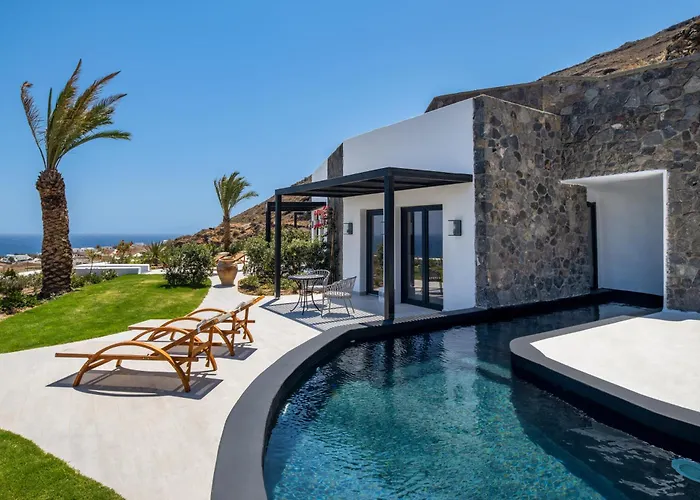 Palm Island Imerovigli