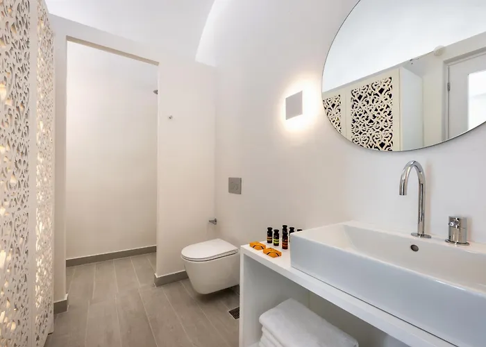 Palm Island Hotel 3*