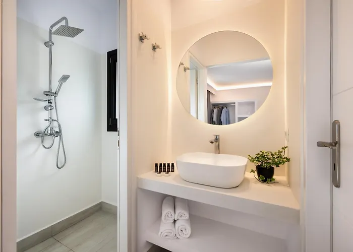 Palm Island 3* Imerovigli